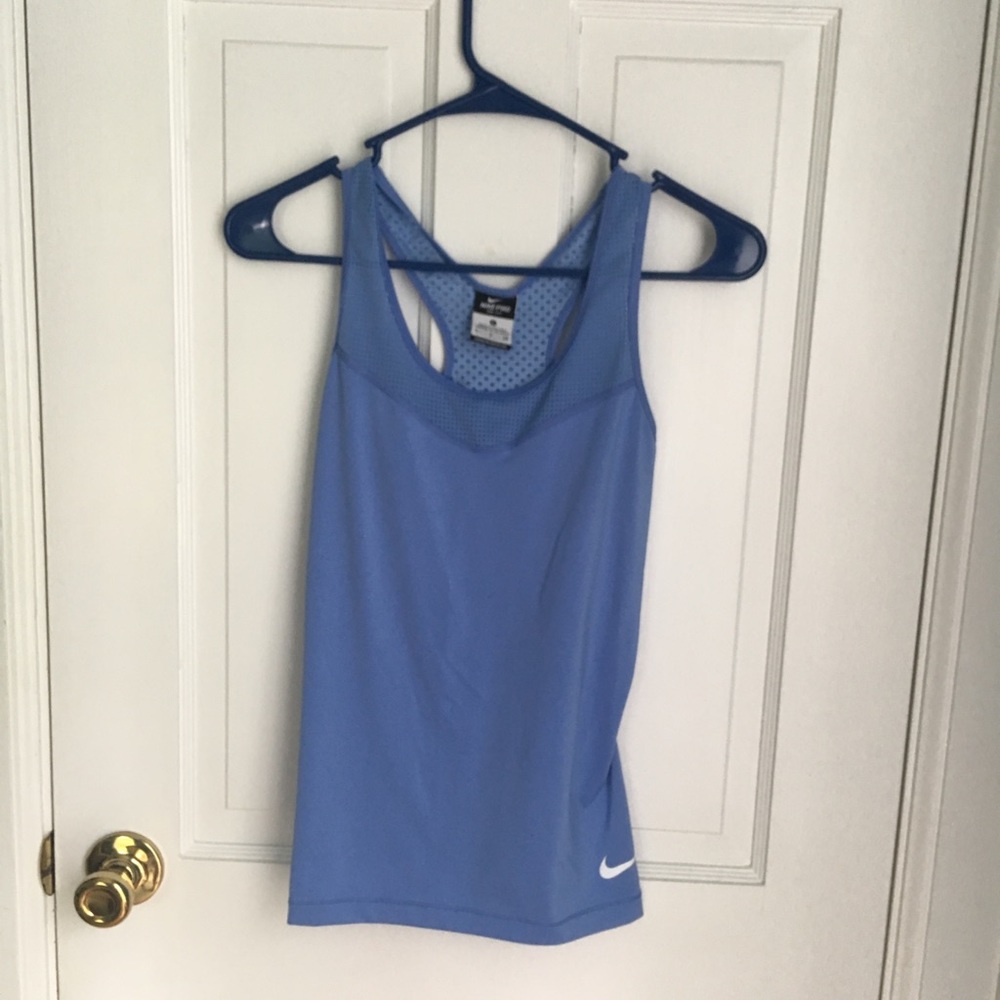 Nike work out top